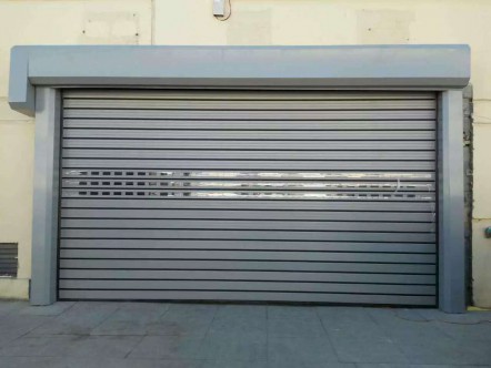 Turbine hard fast rolling door